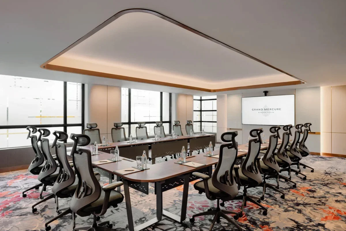 3 Ways to Scale Your Meetings Under One Roof